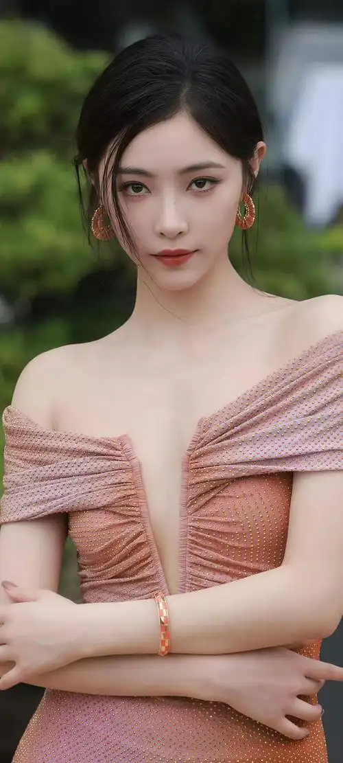 内个看片 通勤短片 排队也能看完的十支短片 封面画面